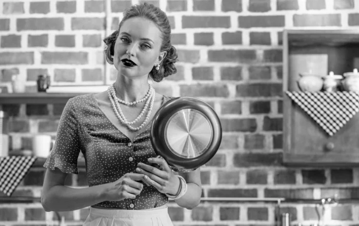 Mujer cocina años 50